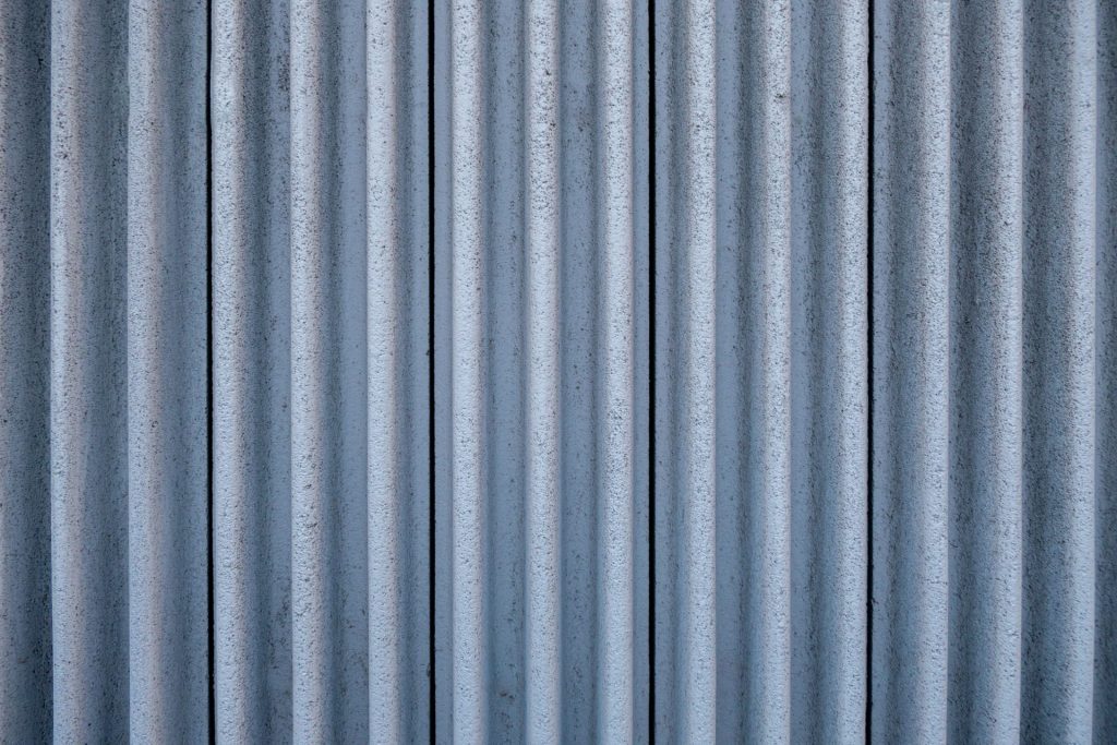 textile rayé noir et blanc